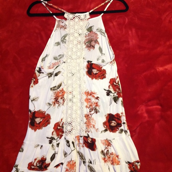 Top - Picture 2 of 2